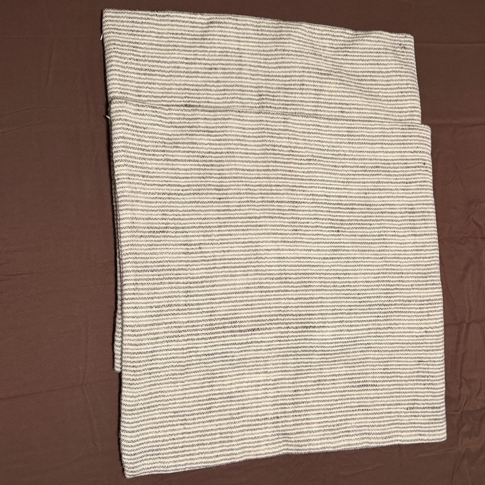 RH Sabi Handwoven Pillow Covers 24X24 (quantity 2) - Picture 5 of 7